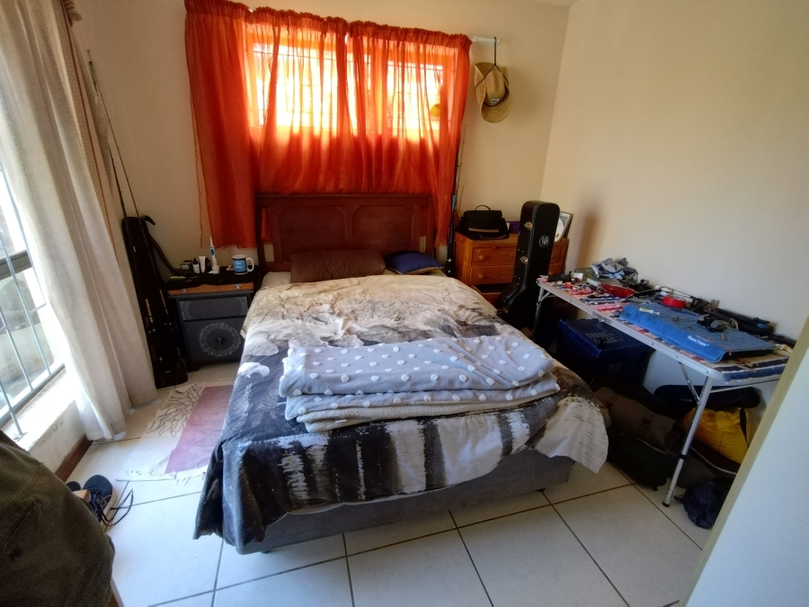 4 Bedroom Property for Sale in Jeffreys Bay Central Eastern Cape